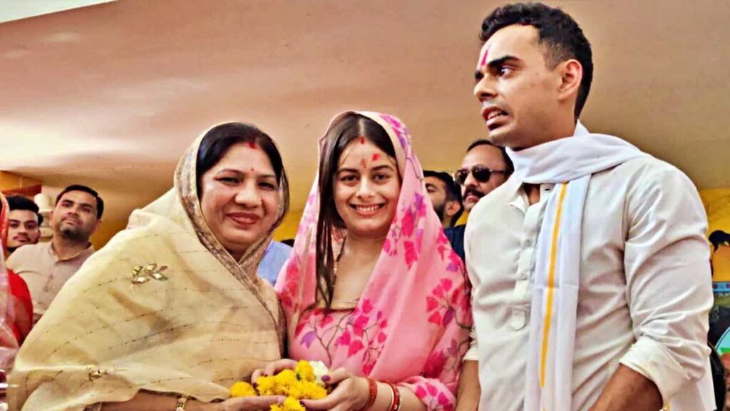 Amanat Bansal In Politics