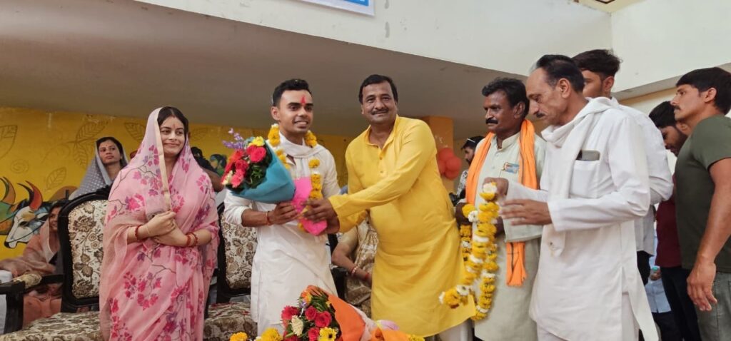 Amanat Bansal In Politics