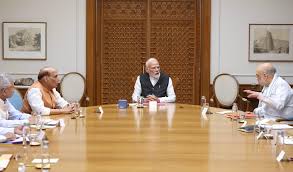 पाकिस्तान का दावा- कुछ ही घंटों में करेगा भारत हमला, इधर PM आवास पर मीटिंग शुरू