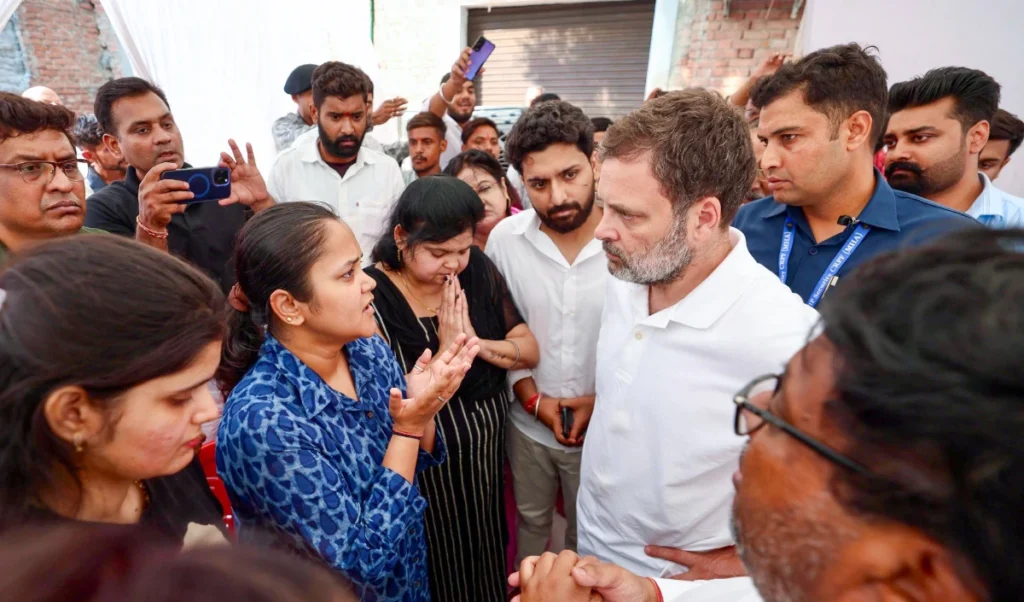 पहलगाम आतंकी हमले में मारे गए लोगों को मिले शहीद का दर्जा, राहुल गांधी ने पीएम मोदी से की अपील