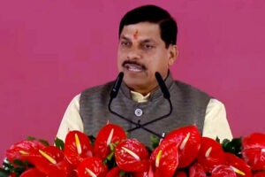 मोहन का मितव्ययी फार्मूला .. दिल्ली जाने के लिए भी लेनी होगी परमिशन