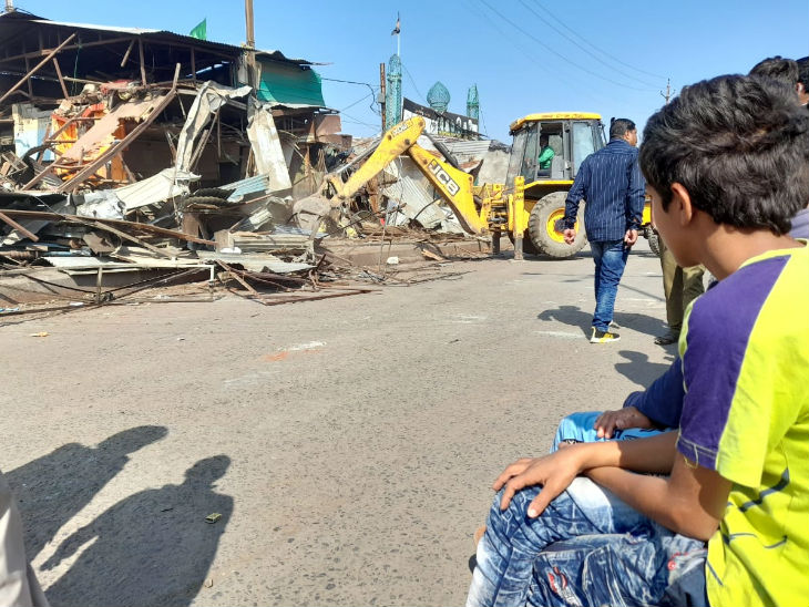 धुरंधर के आगे … कराची में ल्यारी, भोपाल में न्यू ल्यारी