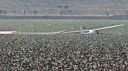 प्रयागराज में तालाब में गिरा सेना का एयरक्राफ्ट, इलाके में मची अफरा-तफरी