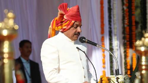 उज्जैन में पहली बार मुख्यमंत्री ने शिप्रा तट पर फहराया तिरंगा, भोपाल में राज्यपाल ने किया ध्वजारोहण