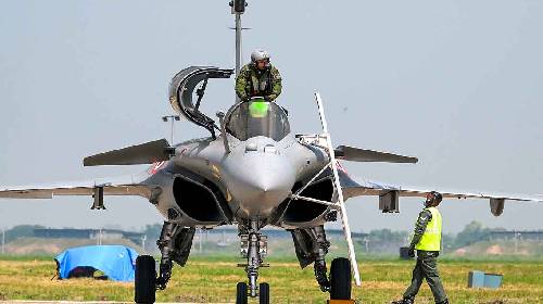 14 राफेल सौदे को DAC की मंजूरी, 90 विमान भारत में 50% स्वदेशी हिस्सेदारी के साथ बनेंगे
