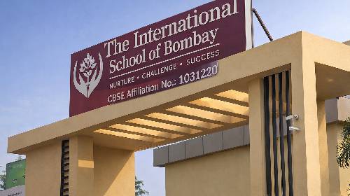 स्कूल में मुस्लिम विद्यार्थियों के लिए अलग ‘एम सेक्शन’,वार्षिक समारोह भी अलग