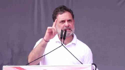 भोपाल में राहुल गांधी का आरोप: कहा संसद में मुझे बोलने से रोका, दबाव में पीएम मोदी ने देश का डेटा अमेरिका को बेचा!