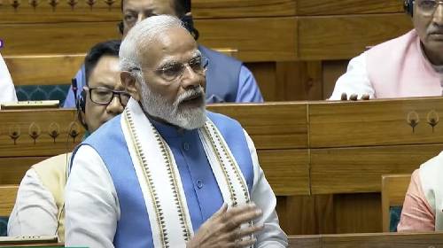 मोदी शासन में अल्पसंख्यक आयोग की एक भी रिपोर्ट संसद तक क्यों नहीं पहुंचीं?