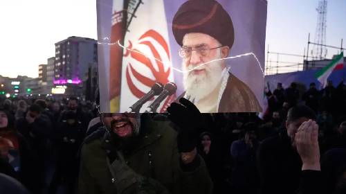 खामेनेई की मौत पर क्यों हो रहे है भारत में आंदोलन? जानें वजह!