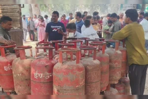 एमपी में LPG पर मंत्री का बयान, स्टॉक पर्याप्त.. पर ईंधन अपनाने की सलाह