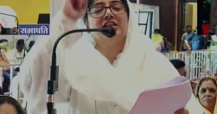 इंदौर में कांग्रेस पार्षद फौजिया और रुबीना का वंदे मातरम गाने से इंकार, बोलीं एक बाप की औलाद हो तो बुलवाकर दिखाओ