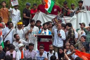 गुजरात और असम के छात्र आंदोलन से कितना अलग है सीजेपी का प्रदर्शन ?