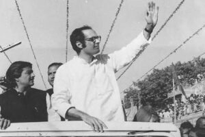 संजय गांधी .. भारतीय राजनीति का वो चेहरा जिसके बारे में जानकारी कम अफवाहें ज्यादा