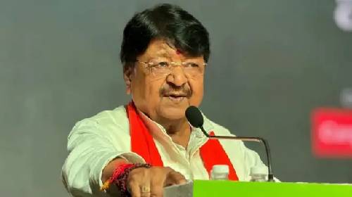 बेखौफ मंत्री कैलाश विजयवर्गीय को मीडिया के सामने सांप सूंघ गया…..