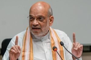 गृहमंत्री अमित शाह घुसपैठियों पर सख्त, कहा- भारत कोई धर्मशाला नहीं!