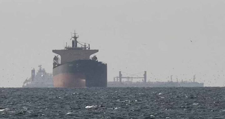 Bab-el-Mandeb पर हूतियों का कब्जा हुआ तो बढ़ेगा भारत का तेल संकट, 3000 KM दूर मंडरा रहा खतरा