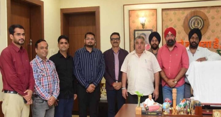 छत्तीसगढ़ ट्रेवल एंड टूरिज्म एसोसिएशन के प्रतिनिधिमंडल ने पर्यटन मंत्री राजेश अग्रवाल से की सौजन्य भेंट, विश्व पर्यटन दिवस समारोह के लिए किया आमंत्रित
