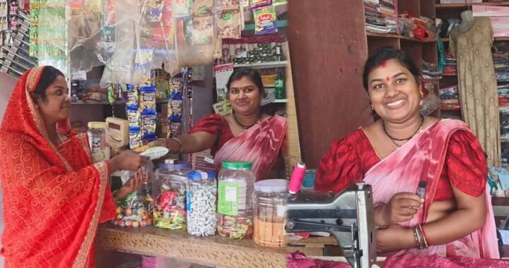 सेवा संकल्प अभियान: प्रधानमंत्री नरेन्द्र मोदी के ‘लखपति दीदी’ संकल्प से आत्मनिर्भरता की राह पर रानू कैवर्त