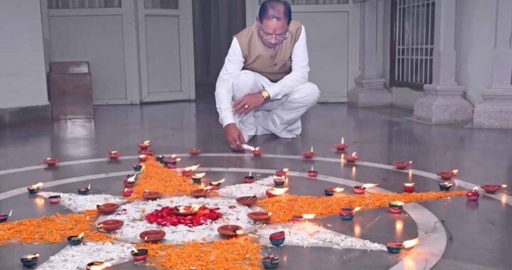 प्रधानमंत्री नरेंद्र मोदी के जन्मदिवस पर मुख्यमंत्री विष्णु देव साय ने अपने निवास पर जलाया ‘आशीर्वाद का दीया’