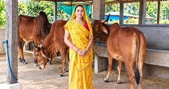 स्व सहायता समूह से जुड़कर आत्मनिर्भर बनीं मीना दीदी