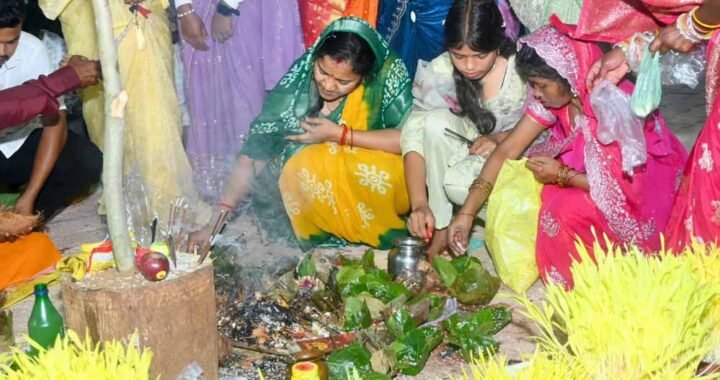 करमा पूजा में शामिल हुईं मंत्री लक्ष्मी राजवाड़े, प्रकृति, संस्कृति और लोकपरंपराओं के संरक्षण का दिया संदेश