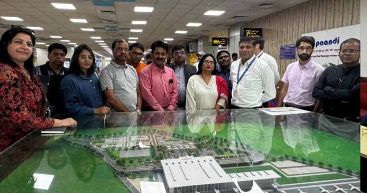 भोपाल से आए मीडिया दल ने जम्मू विमानतल के आधुनिकीकरण और विस्तार की जानकारी ली