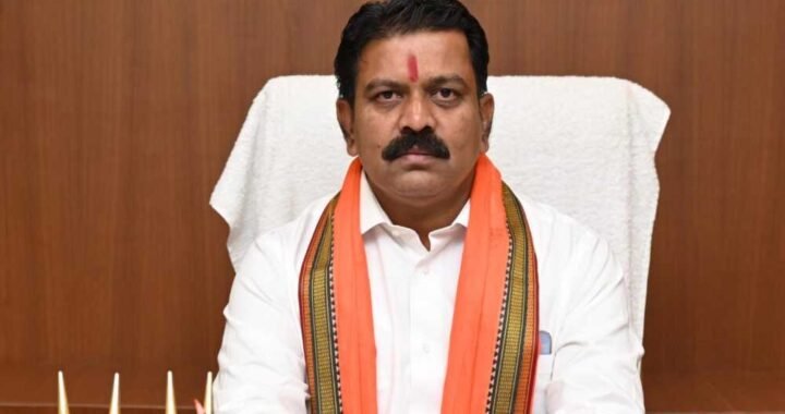कवर्धा मेडिकल कॉलेज के पहले छात्र हिमांशु को डिप्टी CM विजय शर्मा ने फोन कर दी बधाई