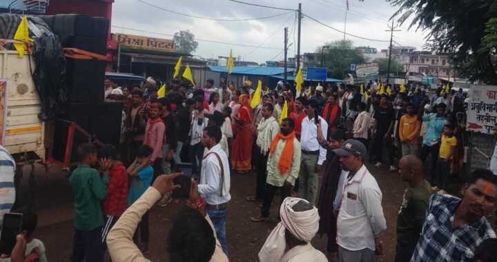अखिल भारतवर्षीय यादव महासभा ने रैली निकाल कर दी श्री कृष्ण जन्माष्टमी की शुभकामनाएं, पुष्पराजगढ़ में गूंजे जय श्री कृष्ण के जयकारे