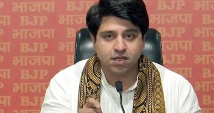 हिजाब विवाद में कांग्रेस पर बरसे पूनावाला, बोले- अपने ही वोटबैंक को ठोक दिया