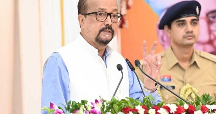 AI के युग में शिक्षक बनें विद्यार्थियों के मार्गदर्शक, तकनीक के विवेकपूर्ण उपयोग की दें सीख : राज्यपाल डेका