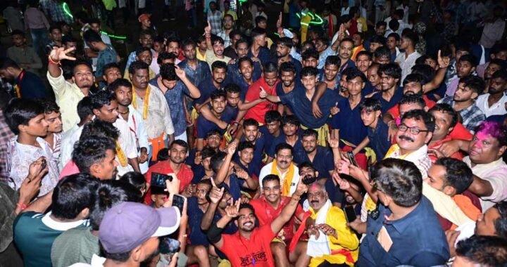रायपुर : उप मुख्यमंत्री एवं कवर्धा विधायक विजय शर्मा कवर्धा में आयोजित दही हांडी उत्सव में हुए शामिल
