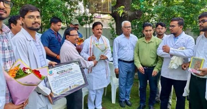 स्टाइपेंड वृद्धि को लेकर मध्यप्रदेश के इंटर्न डॉक्टरों ने
