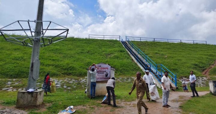 जल संरक्षण से जनभागीदारी तक, मल्हनिया जलाशय में गूंजा सेवा का संकल्प