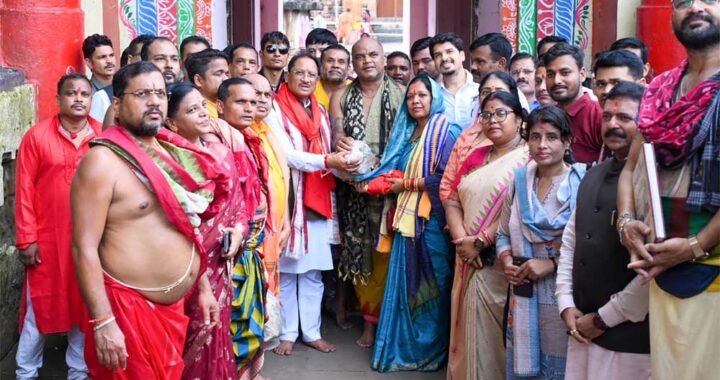 भगवान लिंगराज के दर्शन कर मुख्यमंत्री  विष्णु देव साय ने की प्रदेश की सुख-समृद्धि और खुशहाली की कामना