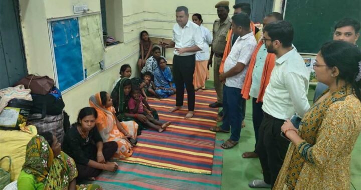 महानदी का जलस्तर बढ़ने से बाढ़ प्रभावित गांवों में राहत-बचाव कार्य जारी