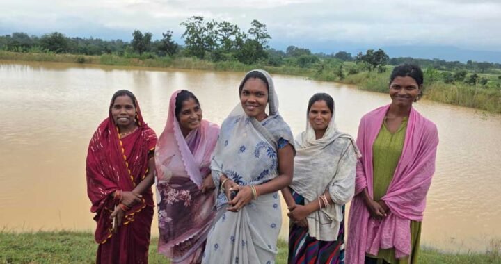 सेवा की कहानी: अमृत सरोवर बना महिलाओं की आजीविका का आधार, मछली पालन से आत्मनिर्भरता की ओर बढ़े कदम