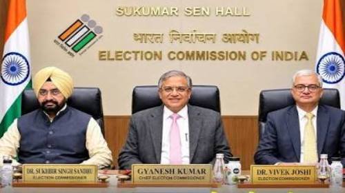 SIR पर चुनाव आयोग में मतभेद के दावे, कांग्रेस का हमला