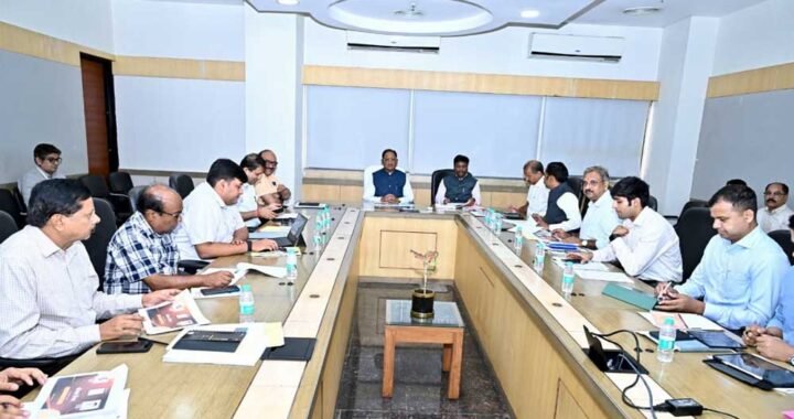 सड़क दुर्घटनाओं को न्यूनतम करने मिशन मोड में करें काम : मुख्यमंत्री विष्णु देव साय