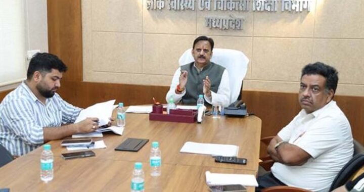 उप मुख्यमंत्री शुक्ल ने शहडोल में सेवा संकल्प अभियान की तैयारियों की समीक्षा की