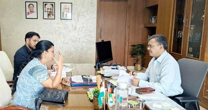 मुख्य सचिव  बर्णवाल से मिलीं बाल अधिकार आयोग की अध्यक्ष डॉ. शर्मा