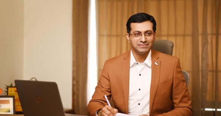एक विचार और कार्यशैली की यात्रा गुजरात से विकसित भारत तक—संकल्प, निर्णय और जनभागीदारी