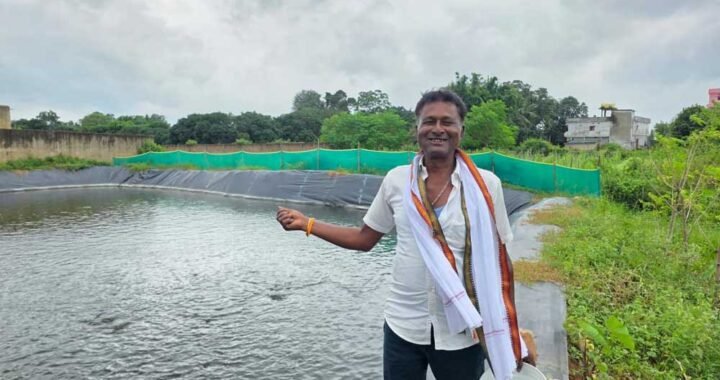 सेवा की कहानी: खाली पड़ी जमीन पर बायोफ्लॉक मछली पालन से विप्लब ने बनाई आय की नई राह