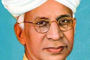 पूर्व राष्ट्रपति राधाकृष्णन ने अपना जन्मदिन शिक्षकों को सौंपा