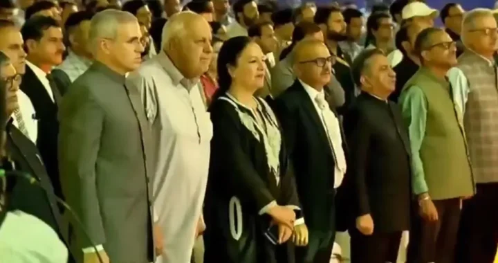 J&K के सीएम उमर अब्दुल्ला ने गाया पूरा वंदे मातरम, कांग्रेस ने जताई आपत्ति