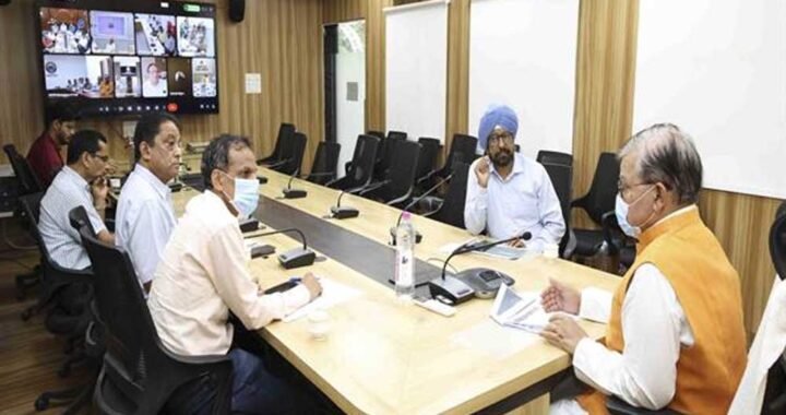 रबी सीजन के लिये करें बिजली की पर्याप्त व्यवस्था : ऊर्जा मंत्री  तोमर