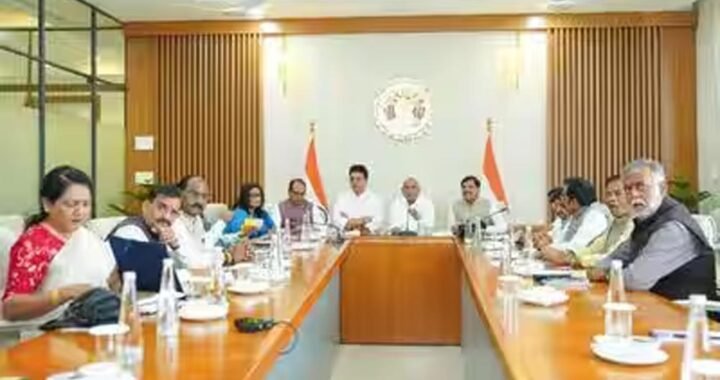 मोहन यादव की अध्यक्षता में BJP कोर ग्रुप की बैठक, खड़गे की टिप्पणी पर निंदा प्रस्ताव पारित