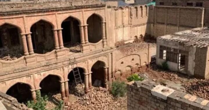 पाकिस्तान में ऐतिहासिक रामलीला मंदिर सील, तोड़फोड़ और कमर्शियल प्लाजा बनाने पर विवाद