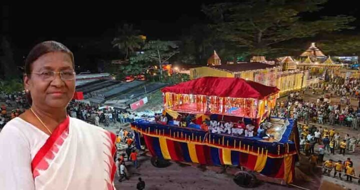 राष्ट्रपति द्रौपदी मुर्मु ने माँ दंतेश्वरी की पूजा-अर्चना कर देशवासियों की सुख-समृद्धि और खुशहाली की कामना की