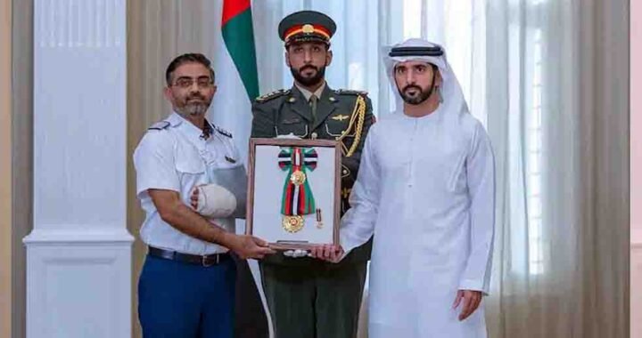 कॉकपिट में हमले के बाद भी डटे रहे भारतीय पायलट स्मित मछार, UAE ने बहादुरी के लिए किया सम्मानित