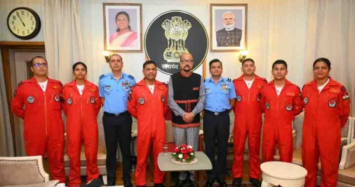राज्यपाल रमेन डेका से एयर ऑफिसर कमांडिंग नंदा कुमार बाला ने की सौजन्य भेंट
